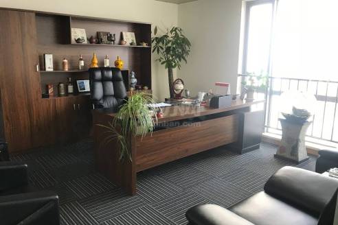 仙霞路特价房 3.8 太阳广场 车位充足 近尚嘉